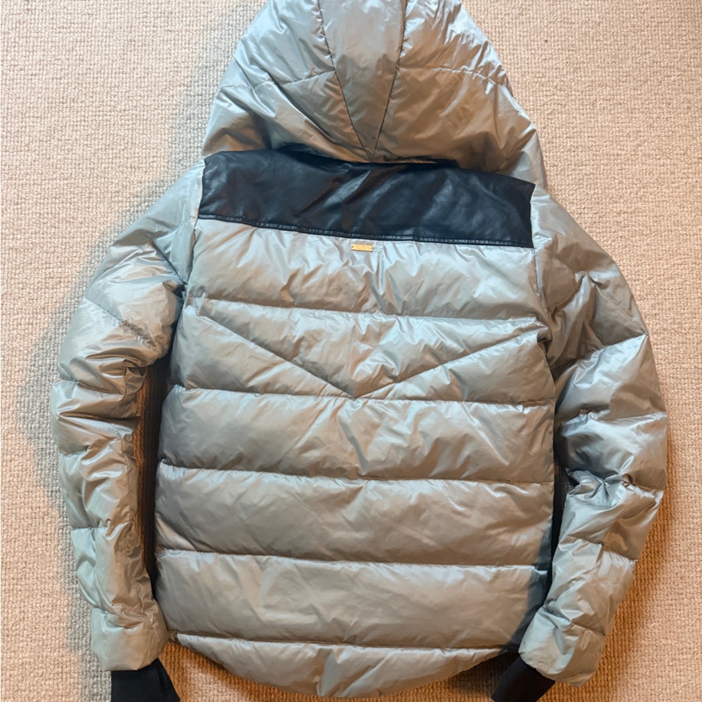 Alala Light Grey Puffer Jacket with Hood - Picture 2 of 2
